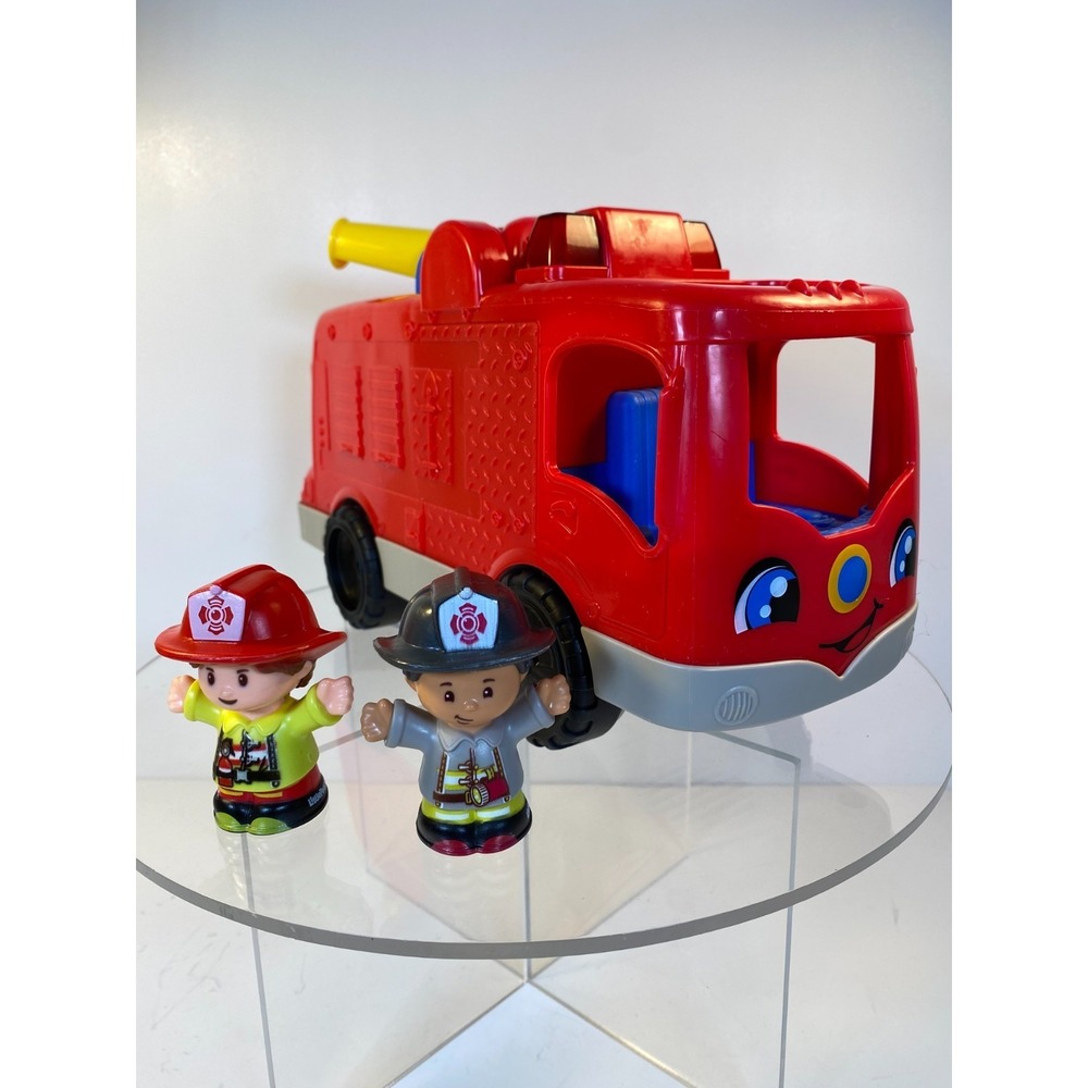 Fisher Price Little People Musical Red Fire Truck Lights Water Hose and Figures